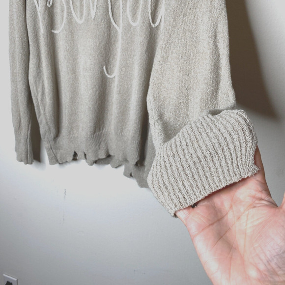 William B Taupe Bonjour Embroidered Oversize Distressed Sweater Long Sleeve S - Picture 5 of 12